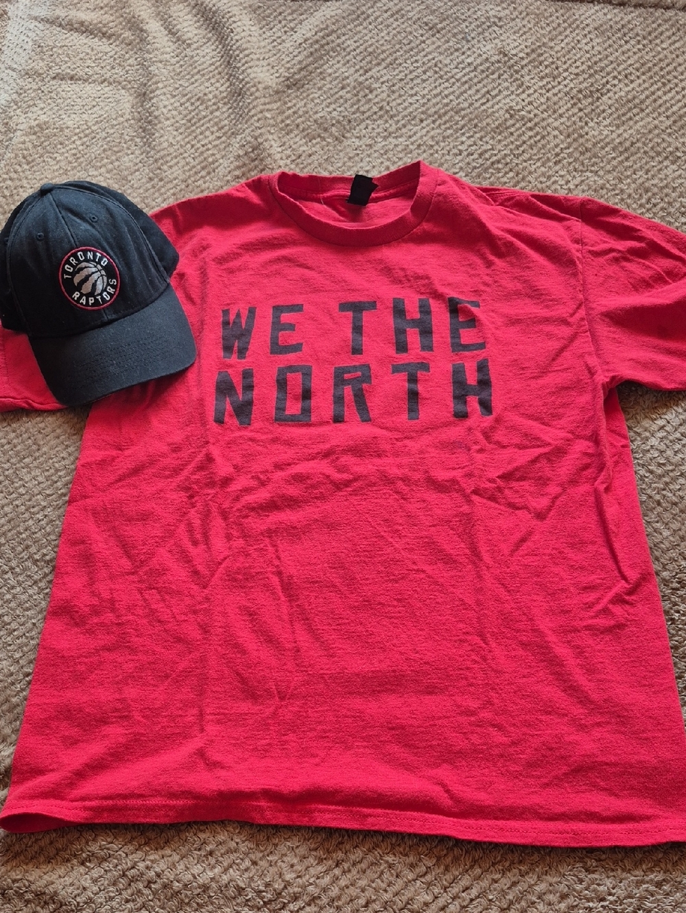 Toronto Raptors Tshirt and Hat Combo.